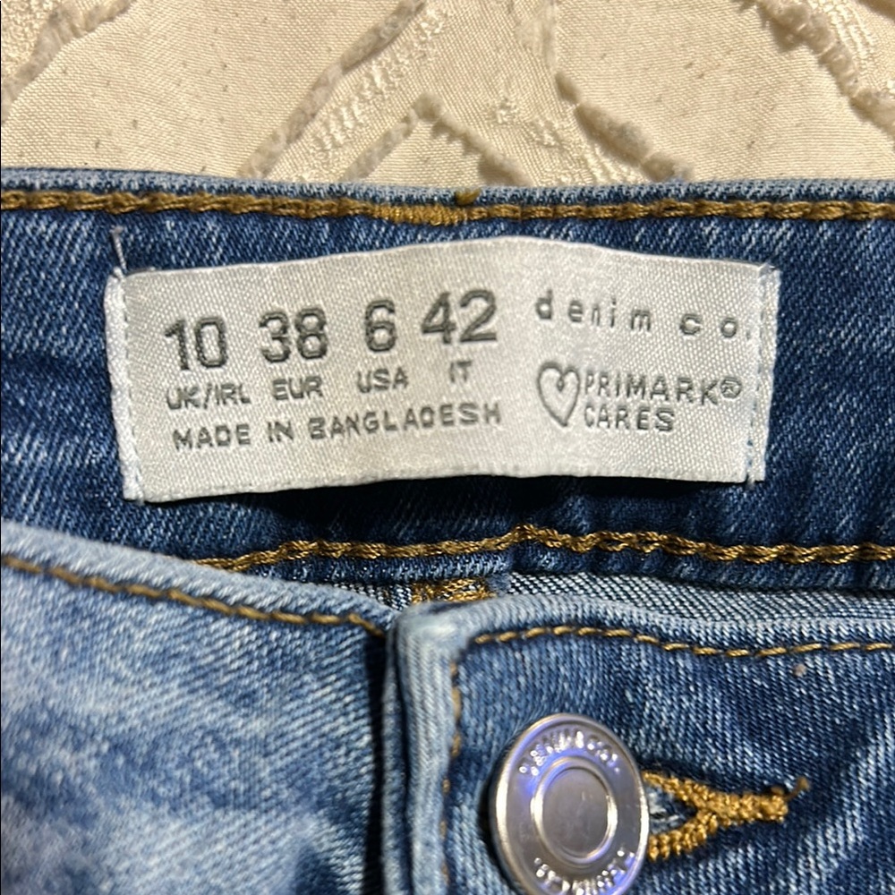 Denim&Co Blue Skinny Jeans with Classic Fit and Timeless Style